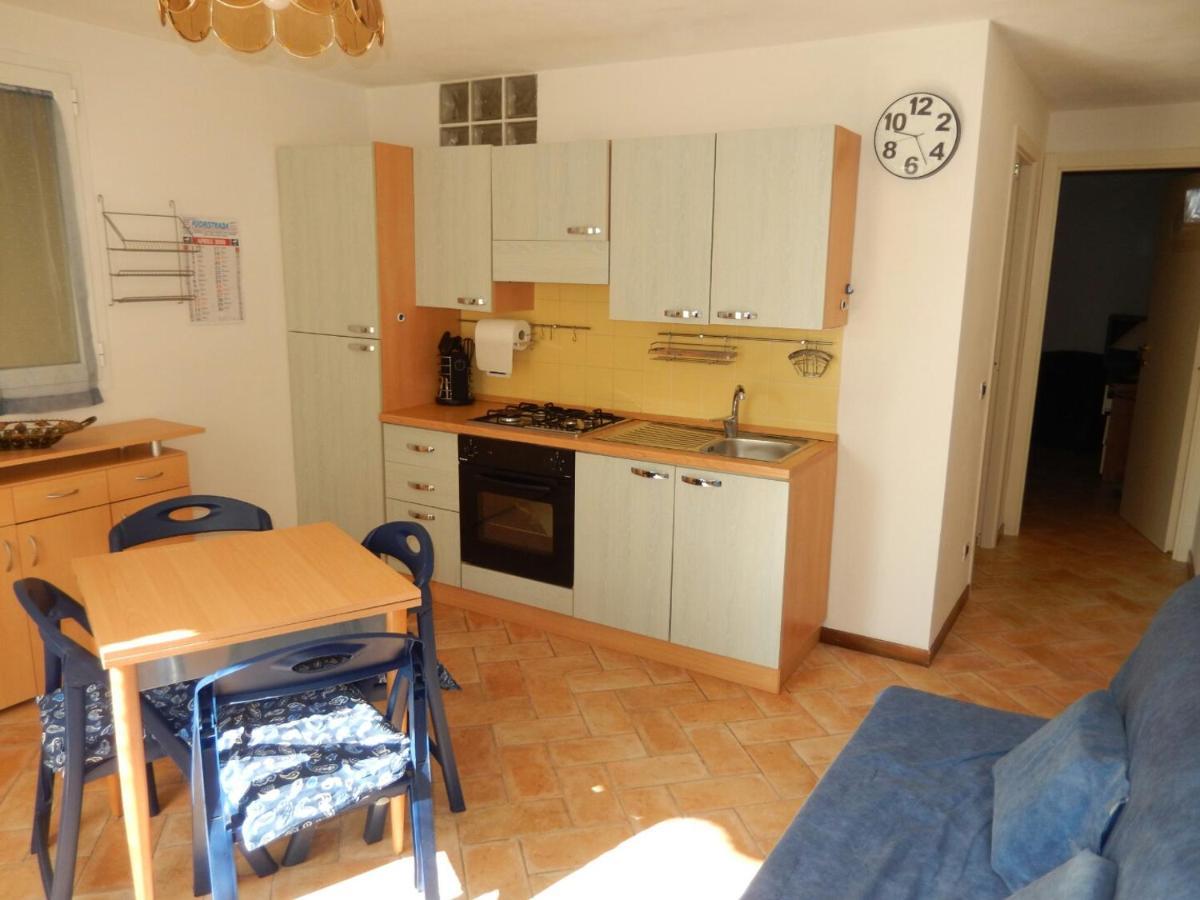 Nina House Apartment Империа Екстериор снимка
