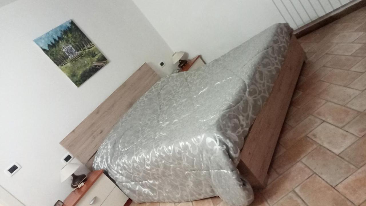 Nina House Apartment Империа Екстериор снимка