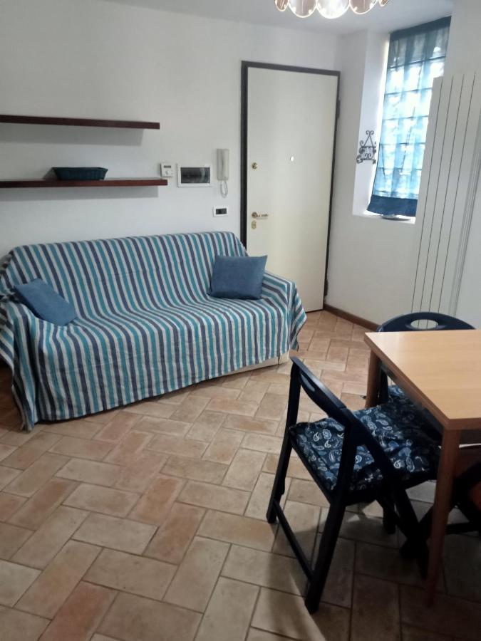 Nina House Apartment Империа Екстериор снимка